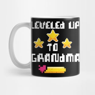 leveled up to grandma / Baby Announcement, grandma To Be, Grandparents to be Mug